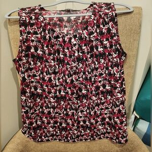Le Suit Sleeveless Pleat Neck Cami Blouse Red w/ black & white print Medium EUC